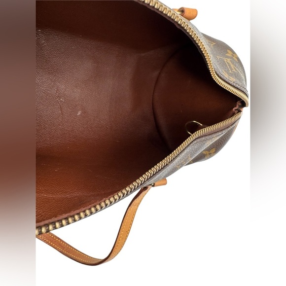 Louis Vuitton Papillon Handbag | Good Used Condition - Picture 5 of 17